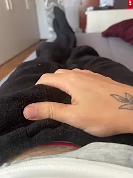 93moro online show from December 28, 2024, 11:09 am