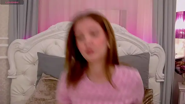 EvansMilana online show from January 17, 2025, 5:19 pm