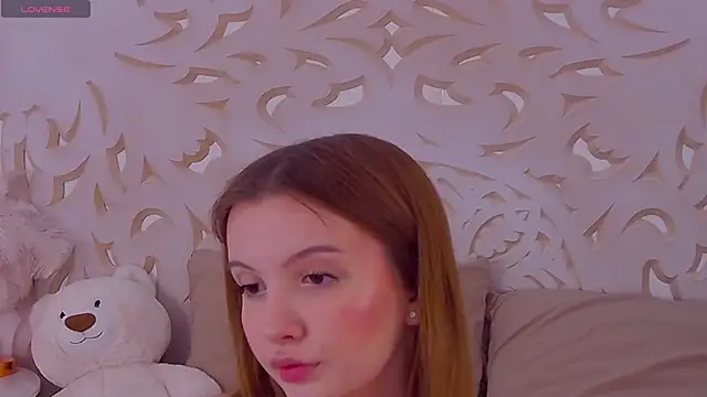 EvansMilana online show from February 13, 2025, 6:38 pm