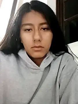 Snapshot of CarlaAlvez chatting on October 2, 2025, 11:34 pm CarlaAlvez online show from October 2, 2025, 11:34 pm