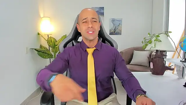 Snapshot of ryan_master_ chatting on December 24, 2024, 4:30 pm ryan master online show from December 24, 2024, 4:30 pm