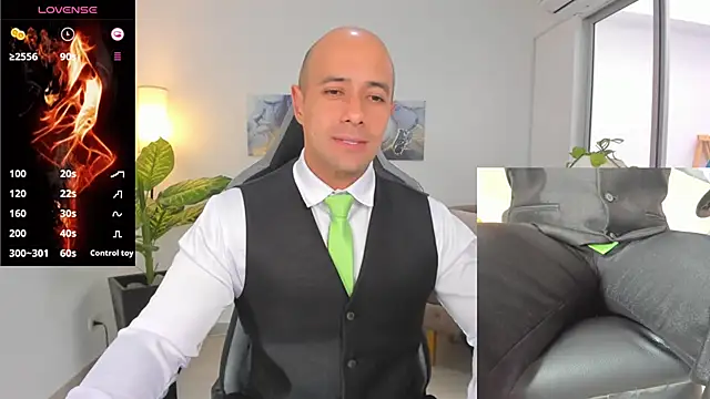 Snapshot of ryan_master_ chatting on January 3, 2025, 3:22 pm ryan master online show from January 3, 2025, 3:22 pm