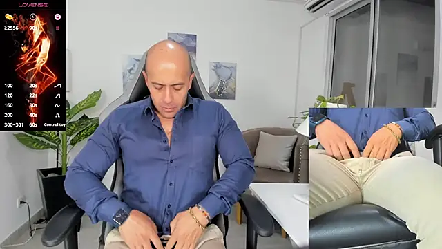 Snapshot of ryan_master_ chatting on January 8, 2025, 9:10 am ryan master online show from January 8, 2025, 9:10 am