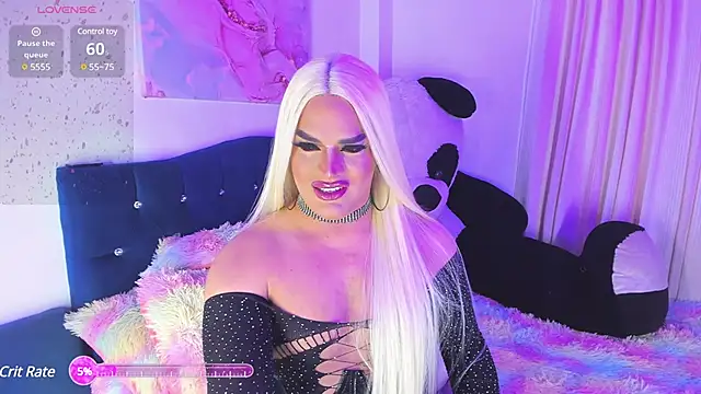 Snapshot of Missisabella_ chatting on February 2, 2025, 1:23 am Missisabella online show from February 2, 2025, 1:23 am