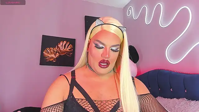 Snapshot of Missisabella_ chatting on September 13, 2025, 1:27 am Missisabella online show from September 13, 2025, 1:27 am