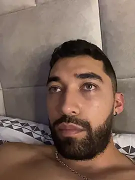 Snapshot of Sweet_and_caramel chatting on March 23, 2025, 4:49 am Sweet and caramel online show from March 23, 2025, 4:49 am