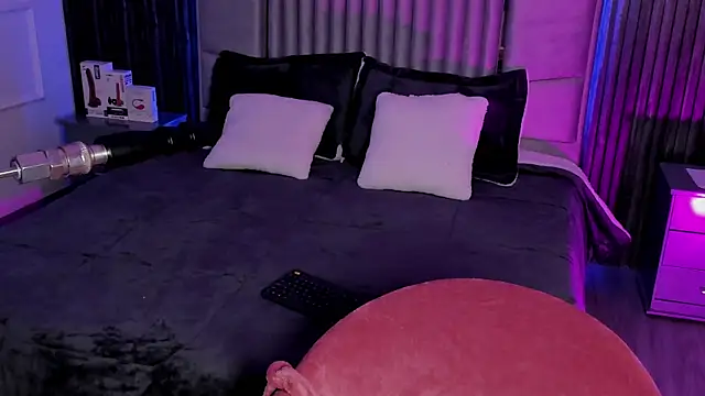 Snapshot of Lillyortiz chatting on December 29, 2024, 10:23 am Lillyortiz online show from December 29, 2024, 10:23 am