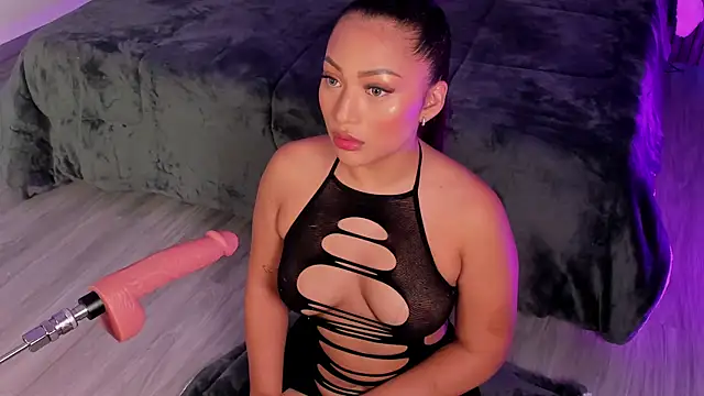 Snapshot of Lillyortiz chatting on February 23, 2025, 10:06 am Lillyortiz online show from February 23, 2025, 10:06 am