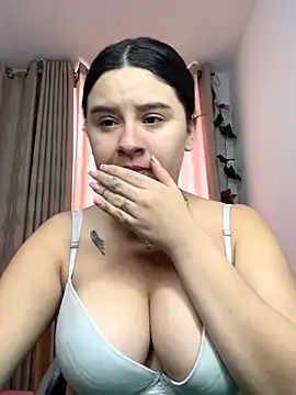 SaraBraun  online show from November 2, 2025, 4:42 pm