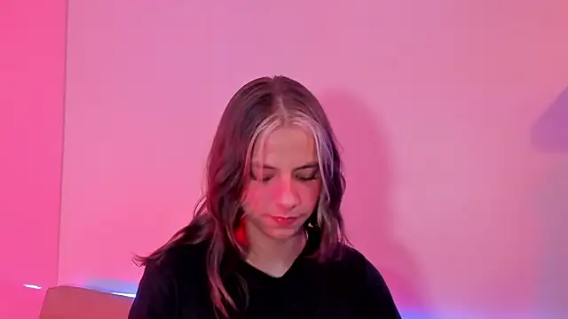 Snapshot of ArtemisaBlake chatting on December 20, 2024, 12:08 am ArtemisaBlake online show from December 20, 2024, 12:08 am