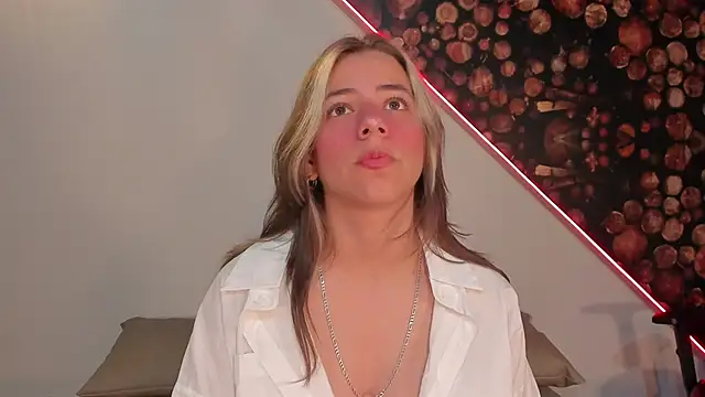 Snapshot of ArtemisaBlake chatting on February 24, 2025, 3:53 pm ArtemisaBlake online show from February 24, 2025, 3:53 pm