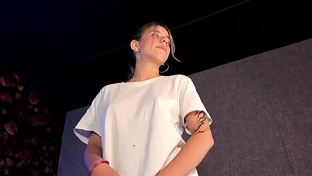 Snapshot of ArtemisaBlake chatting on March 11, 2025, 7:47 pm ArtemisaBlake online show from March 11, 2025, 7:47 pm