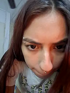 Snapshot of Jazmin-Cerezita chatting on March 21, 2026, 4:06 am Jazmin-Cerezita online show from March 21, 2026, 4:06 am