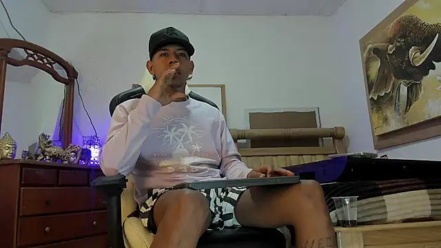 Snapshot of mr_stiven_ chatting on March 10, 2026, 3:00 am mr stiven online show from March 10, 2026, 3:00 am