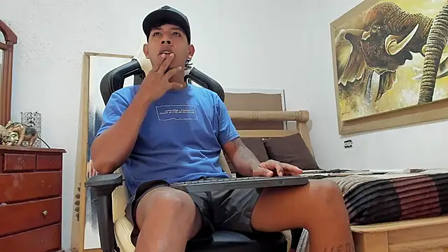 Snapshot of mr_stiven_ chatting on March 17, 2026, 3:11 am mr stiven online show from March 17, 2026, 3:11 am