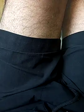 Snapshot of Smarterboytravel chatting on February 23, 2025, 12:27 pm Smarterboytravel online show from February 23, 2025, 12:27 pm