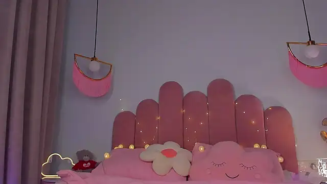 ElsaYoung online show from February 2, 2025, 3:10 am