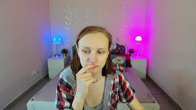 Snapshot of SallyFishery chatting on January 13, 2025, 1:45 am SallyFishery online show from January 13, 2025, 1:45 am