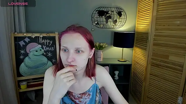 Snapshot of SallyFishery chatting on February 4, 2025, 1:45 am SallyFishery online show from February 4, 2025, 1:45 am