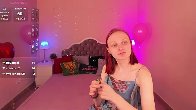 Snapshot of SallyFishery chatting on February 12, 2025, 4:54 am SallyFishery online show from February 12, 2025, 4:54 am