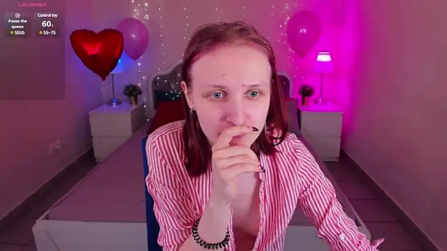 Snapshot of SallyFishery chatting on February 17, 2025, 8:41 am SallyFishery online show from February 17, 2025, 8:41 am