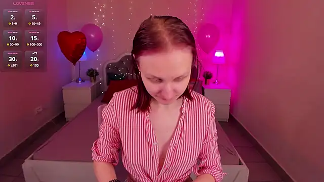 Snapshot of SallyFishery chatting on February 18, 2025, 12:59 am SallyFishery online show from February 18, 2025, 12:59 am