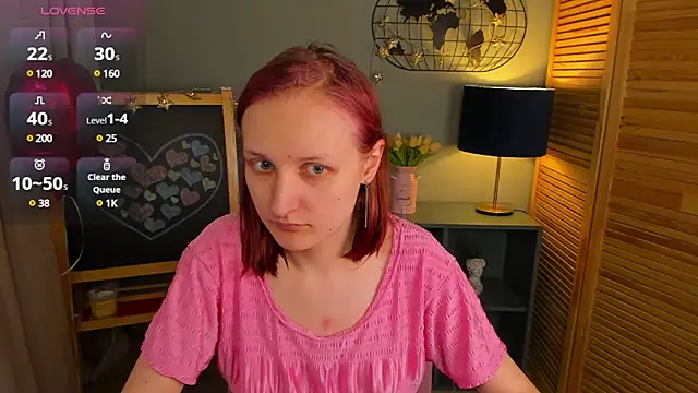 Snapshot of SallyFishery chatting on February 21, 2025, 8:18 am SallyFishery online show from February 21, 2025, 8:18 am