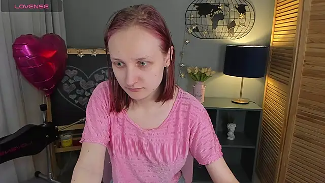 Snapshot of SallyFishery chatting on February 22, 2025, 8:07 am SallyFishery online show from February 22, 2025, 8:07 am