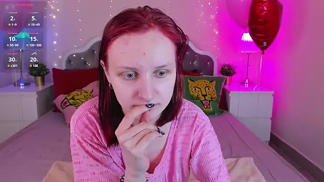 Snapshot of SallyFishery chatting on March 23, 2025, 8:37 am SallyFishery online show from March 23, 2025, 8:37 am