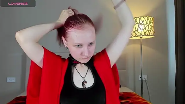 Snapshot of SallyFishery chatting on September 12, 2025, 2:00 am SallyFishery online show from September 12, 2025, 2:00 am