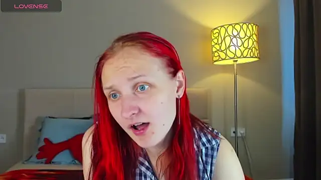 Snapshot of SallyFishery chatting on September 18, 2025, 1:40 am SallyFishery online show from September 18, 2025, 1:40 am