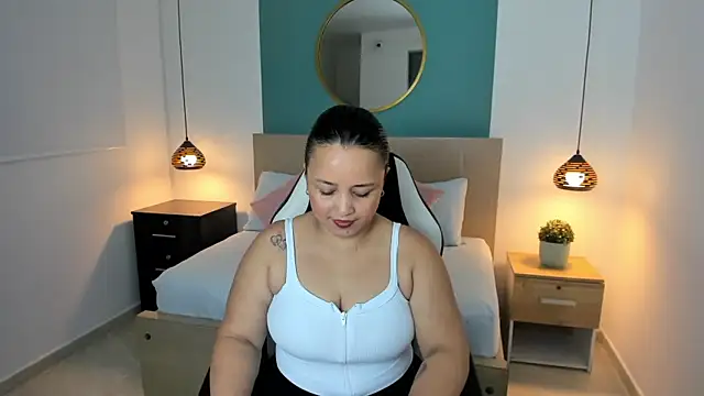 linda rios  online show from December 17, 2024, 7:04 pm