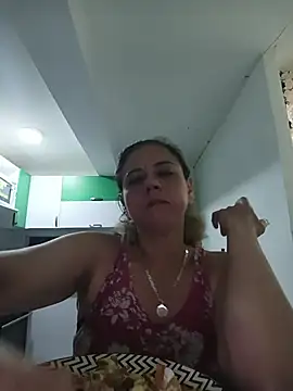 sasi luna online show from February 11, 2026, 3:00 am