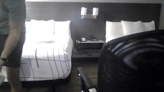 Strokeking4u online show from February 18, 2026, 8:21 am