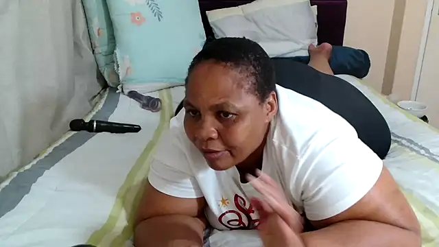 Bbw255 online show from April 17, 2026, 1:25 pm