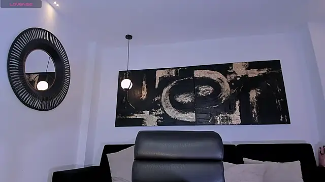 BellaCarteer  online show from March 6, 2025, 12:30 pm