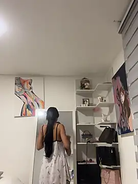 BellaCarteer  online show from November 6, 2025, 10:38 am