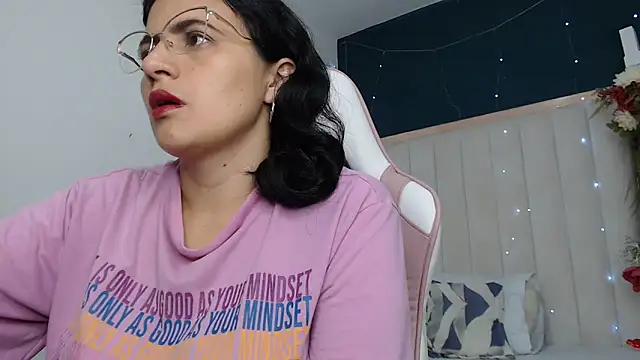 africa holmes online show from February 23, 2025, 2:40 am