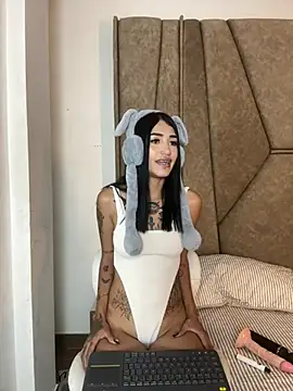 Snapshot of Cassie_howard_ chatting on February 11, 2025, 9:35 pm Cassie howard online show from February 11, 2025, 9:35 pm