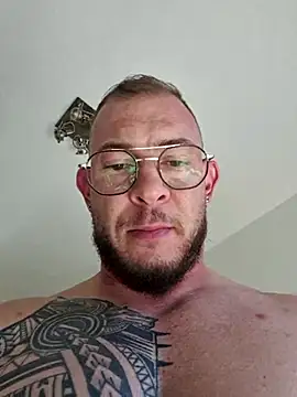 jourdinio13 online show from September 15, 2025, 1:22 pm