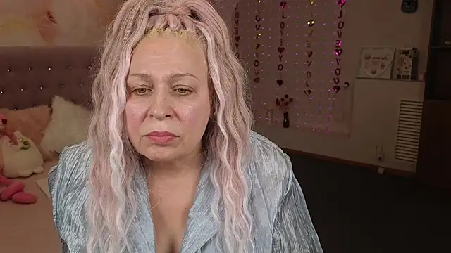 Penelope Pinky online show from February 25, 2025, 2:33 pm