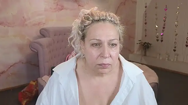 Penelope Pinky online show from October 29, 2025, 2:30 pm