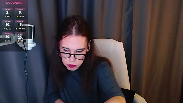 Snapshot of Cassie_Bae chatting on March 5, 2025, 12:05 am Cassie Bae online show from March 5, 2025, 12:05 am