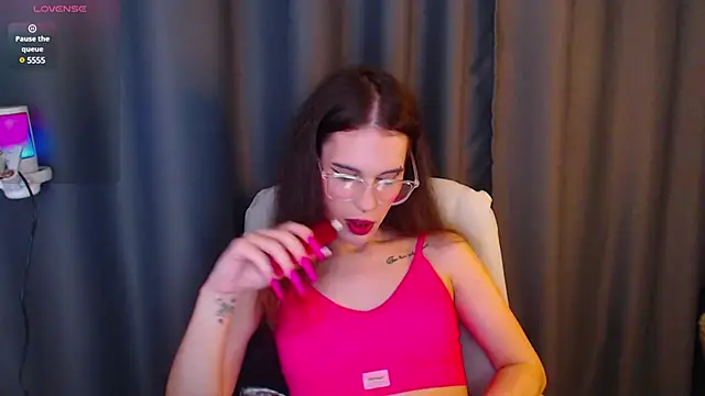 Snapshot of Cassie_Bae chatting on March 6, 2025, 7:43 pm Cassie Bae online show from March 6, 2025, 7:43 pm