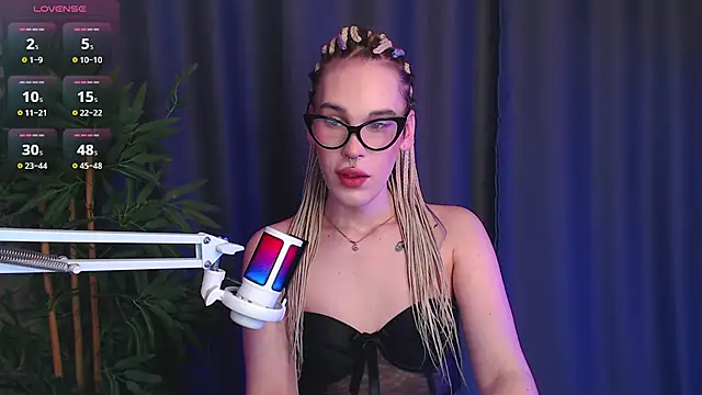 Snapshot of Cassie_Bae chatting on January 8, 2026, 5:48 pm Cassie Bae online show from January 8, 2026, 5:48 pm