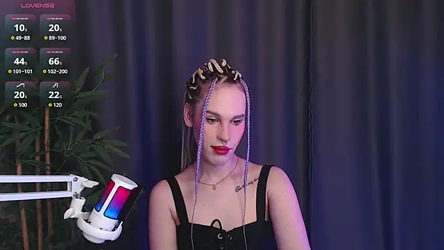 Snapshot of Cassie_Bae chatting on January 12, 2026, 5:34 am Cassie Bae online show from January 12, 2026, 5:34 am