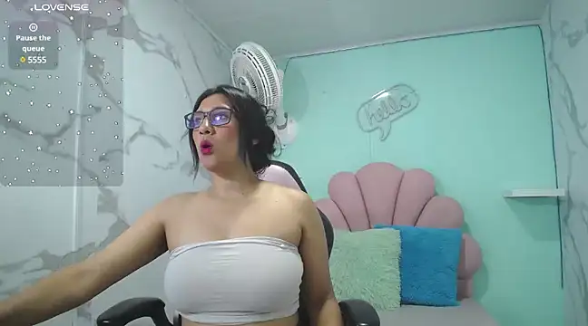 karime sexygirl online show from January 28, 2025, 12:00 pm