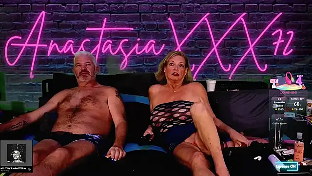 anastasiaxxx72 online show from November 3, 2025, 3:19 am