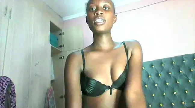 Snapshot of wyzzerslim chatting on December 18, 2024, 3:22 pm wyzzerslim online show from December 18, 2024, 3:22 pm