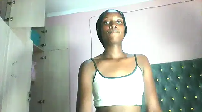 Snapshot of wyzzerslim chatting on December 21, 2024, 5:29 pm wyzzerslim online show from December 21, 2024, 5:29 pm